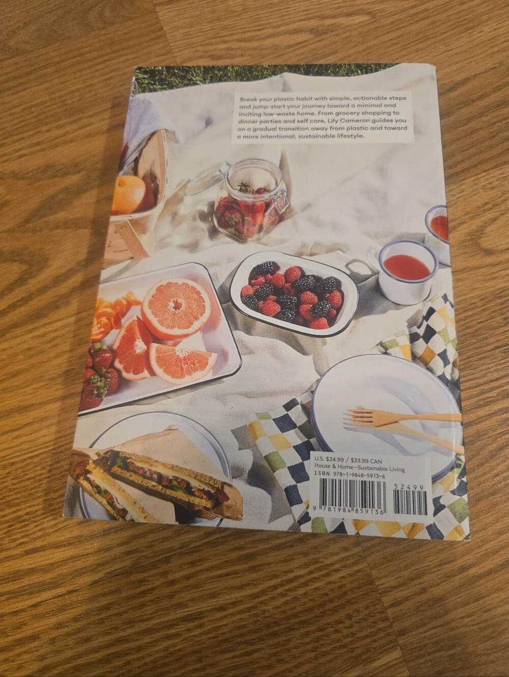 Simply Sustainable by - White Cover Home Kitchen Book